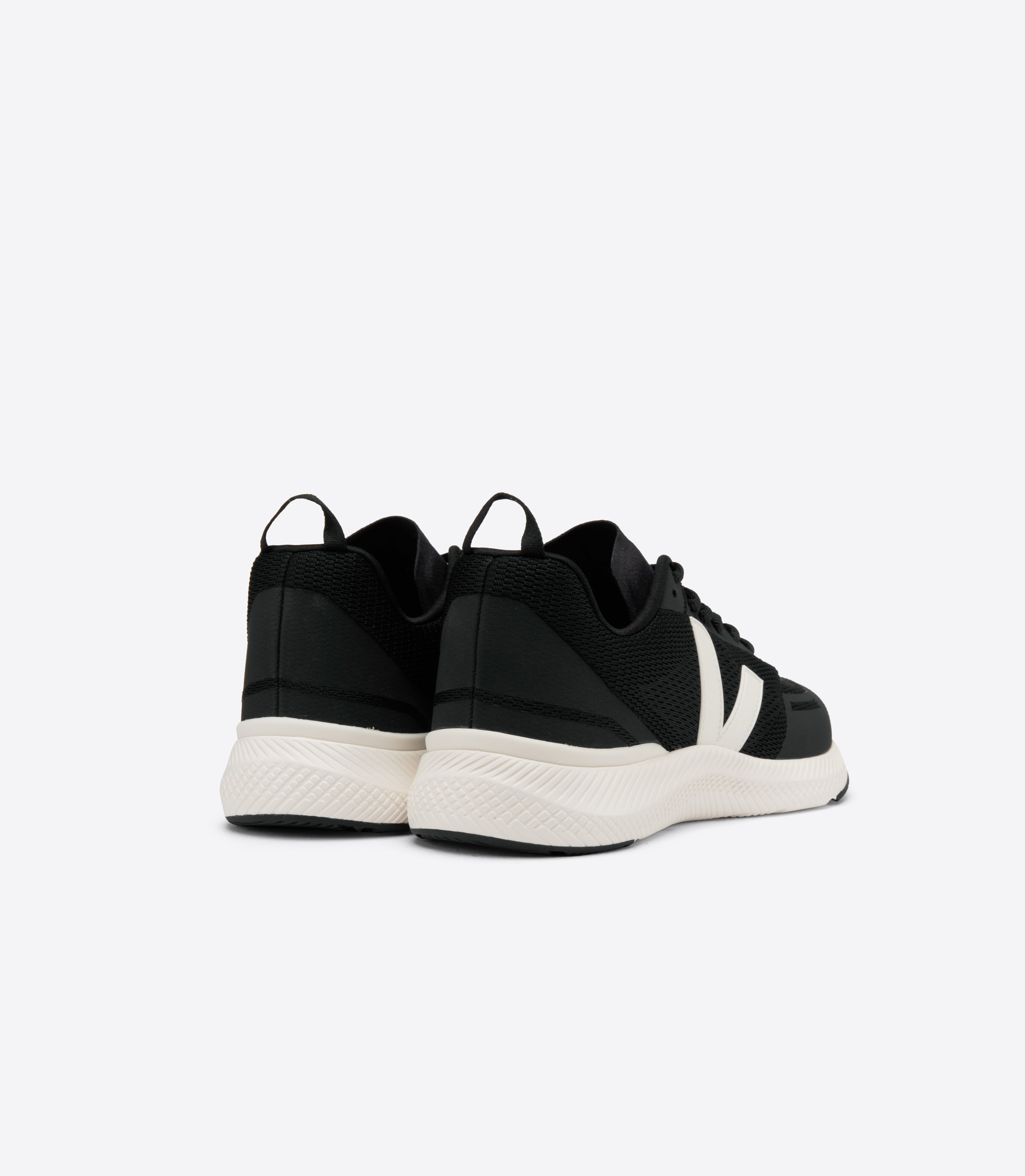 Impala Mesh in Black from Veja