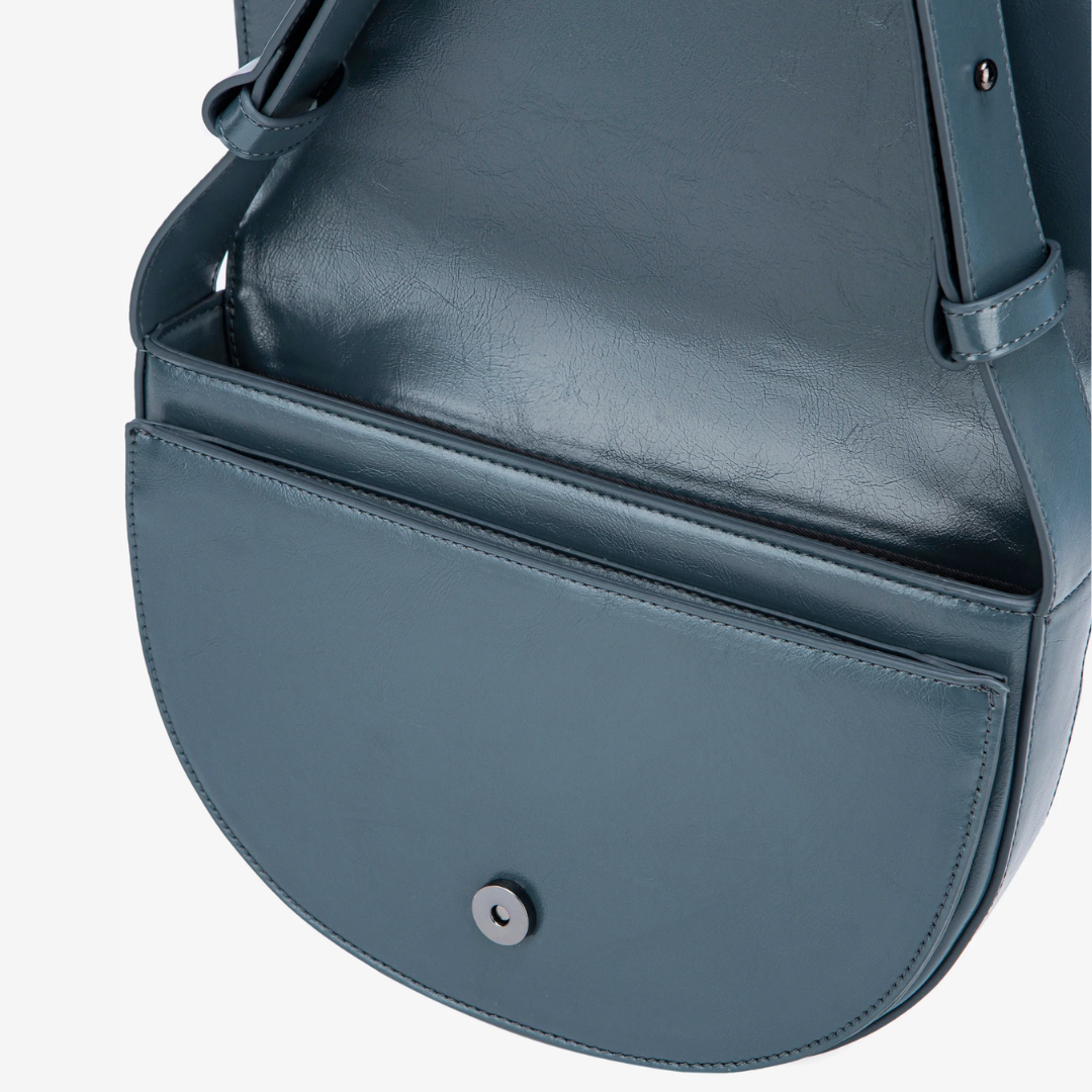 Cliff Gloss Structure Bag in Graphite Green from HVISK