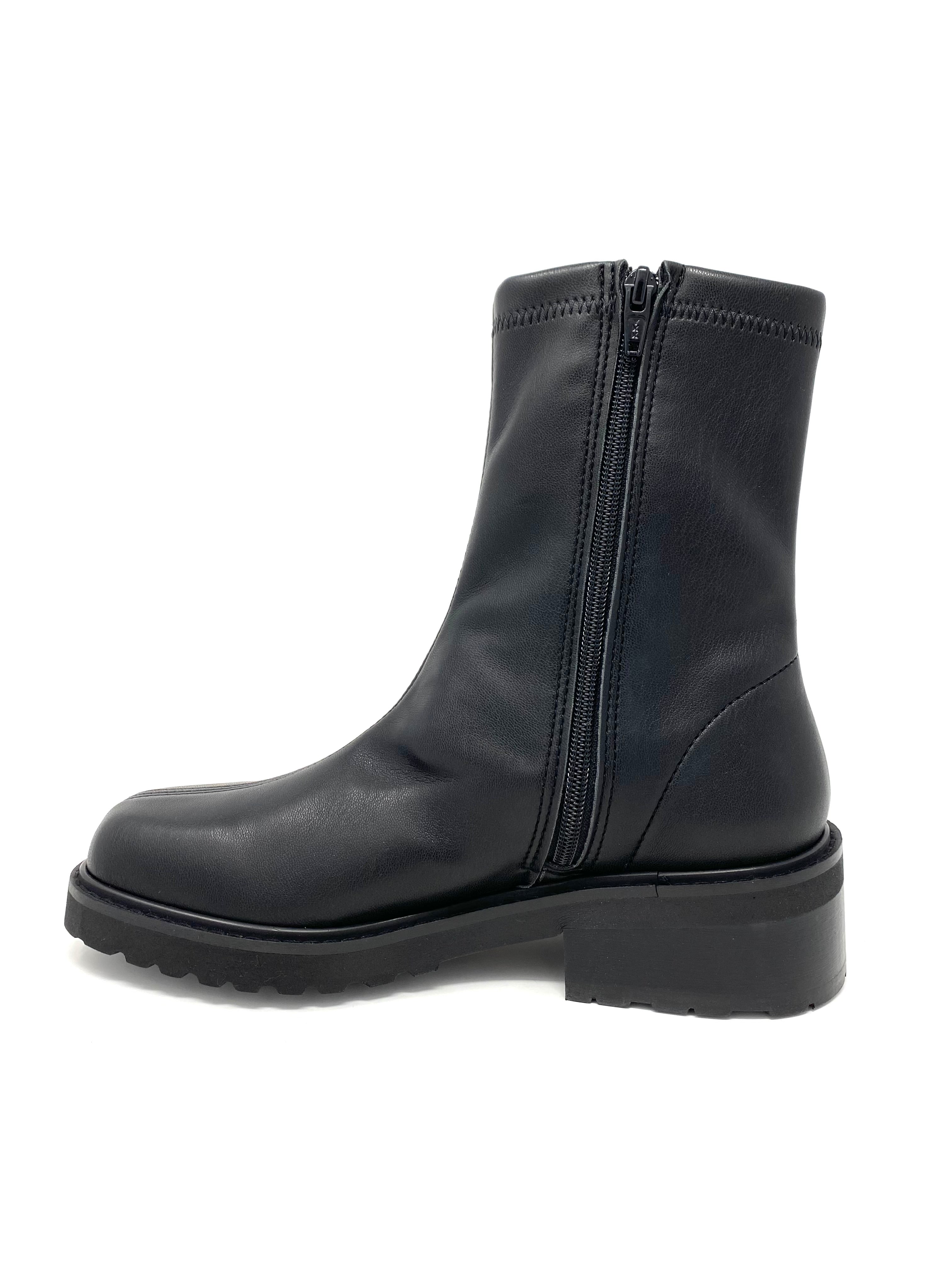 Erica Stretch Boot in Black from Novacas