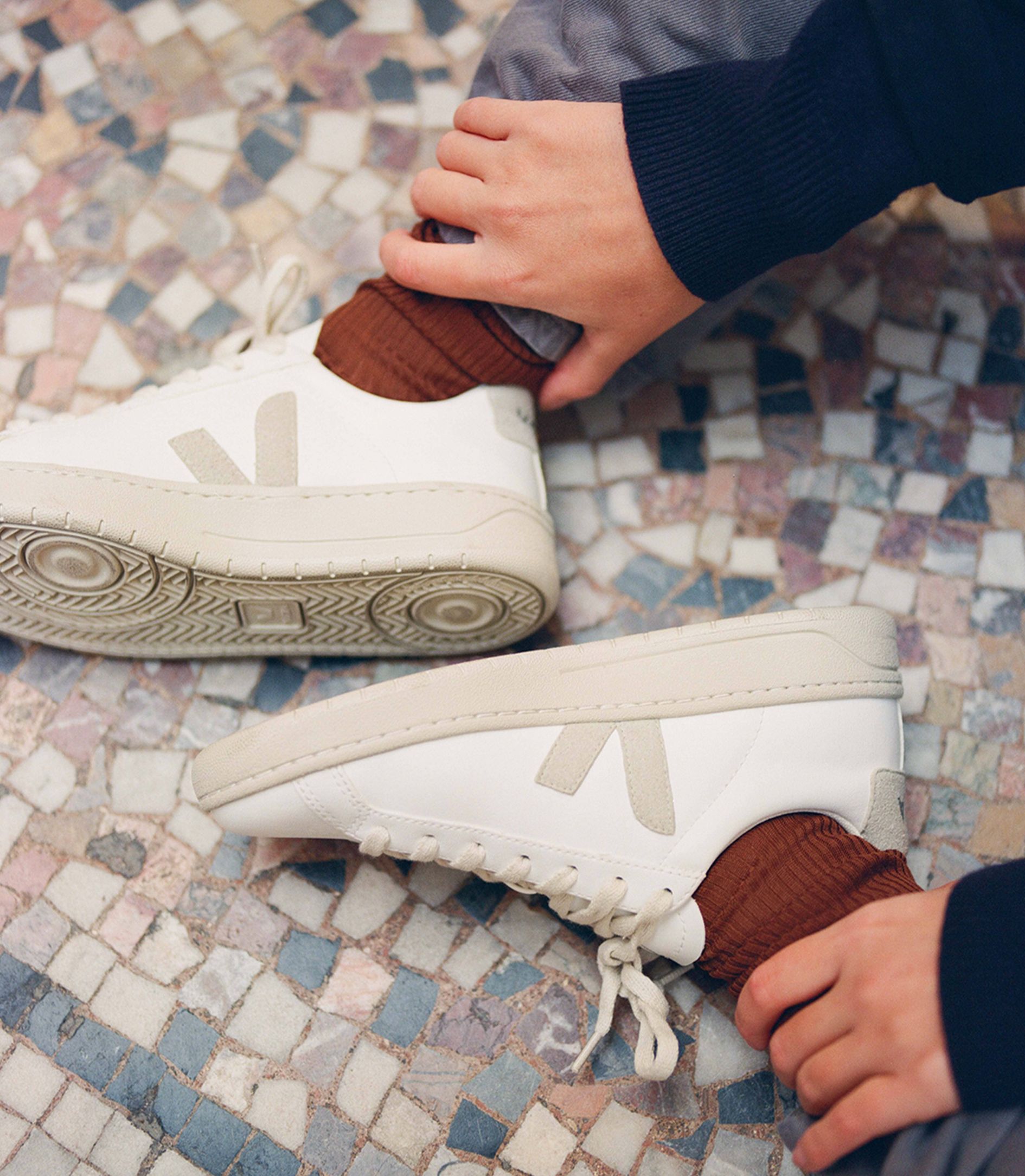 Urca CWL in White Natural from Veja