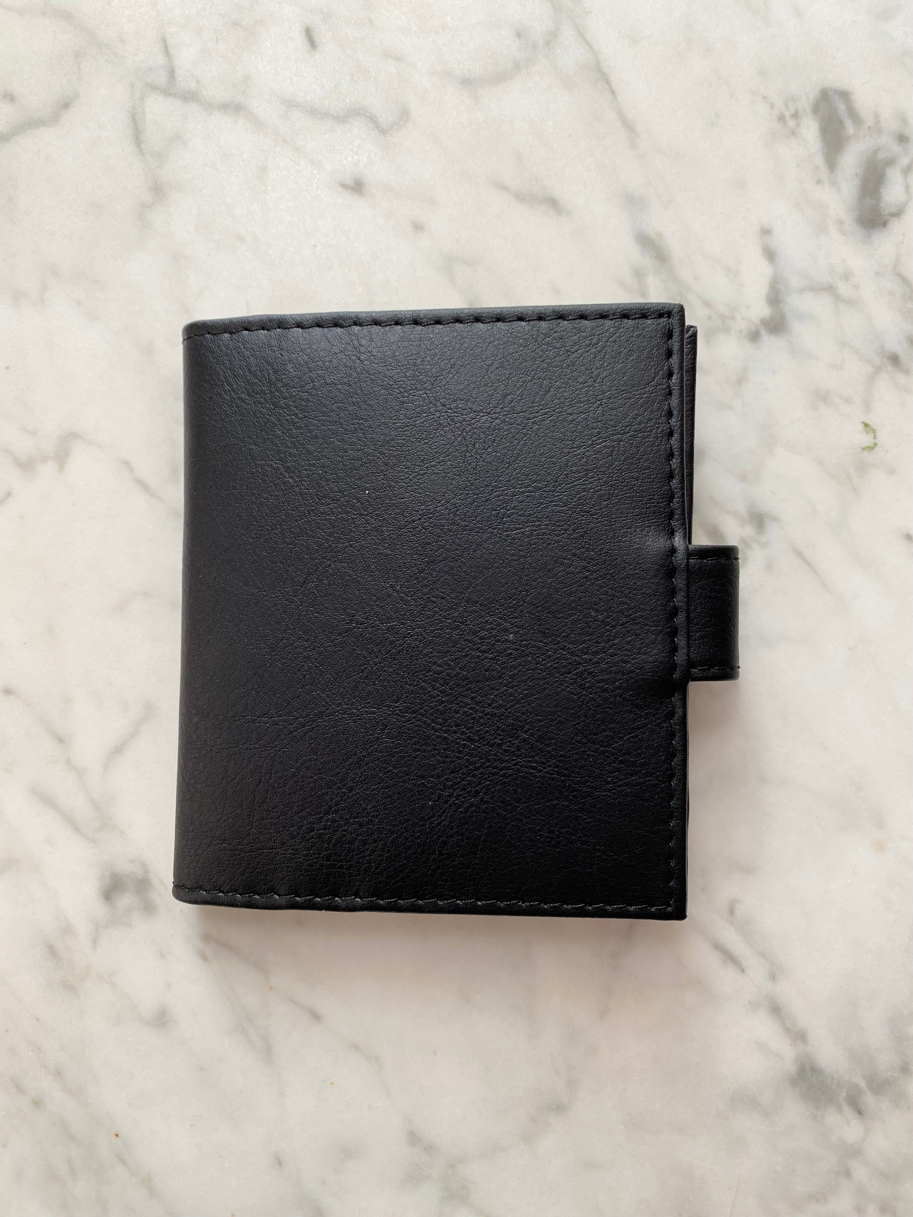 Lilas Wallet in Black from Novacas