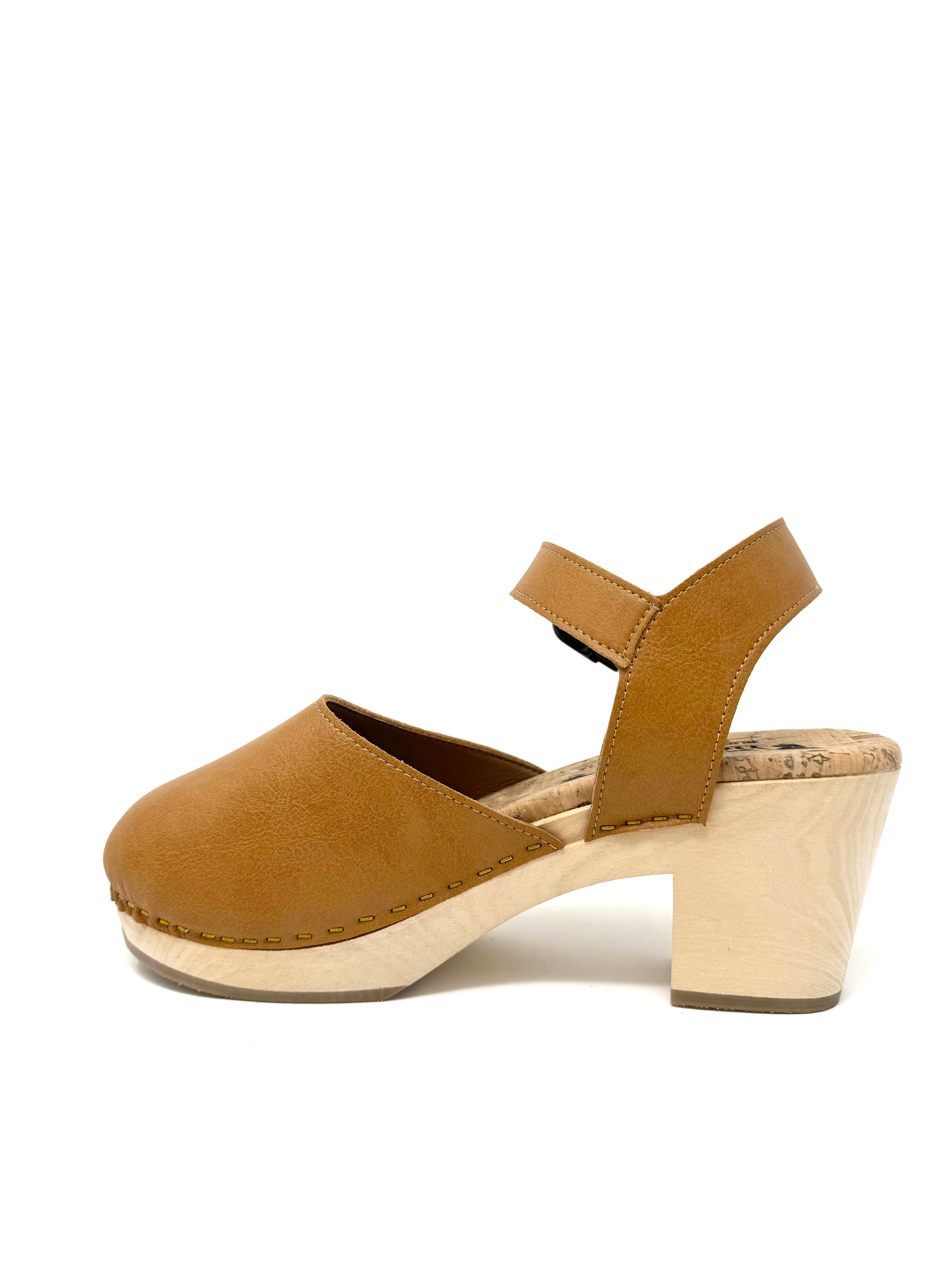 Pepper Clog in Camel from Novacas