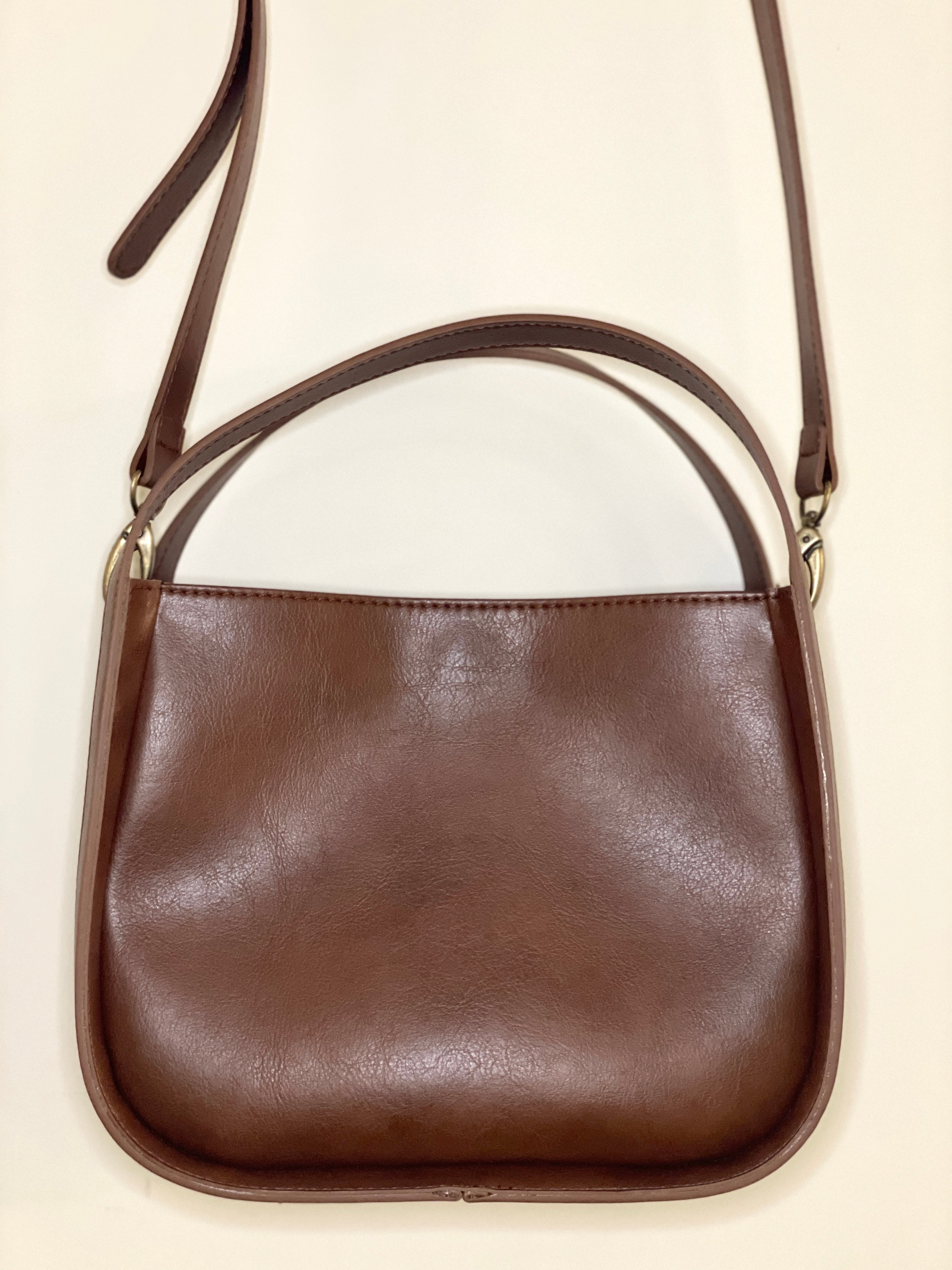 Elizabeth Handbag in Tan from Novacas