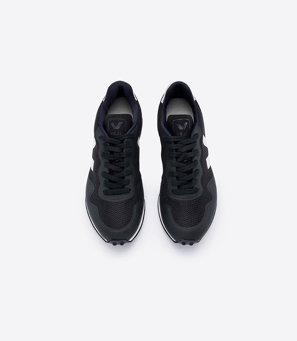 SDU B-Mesh in Black from Veja