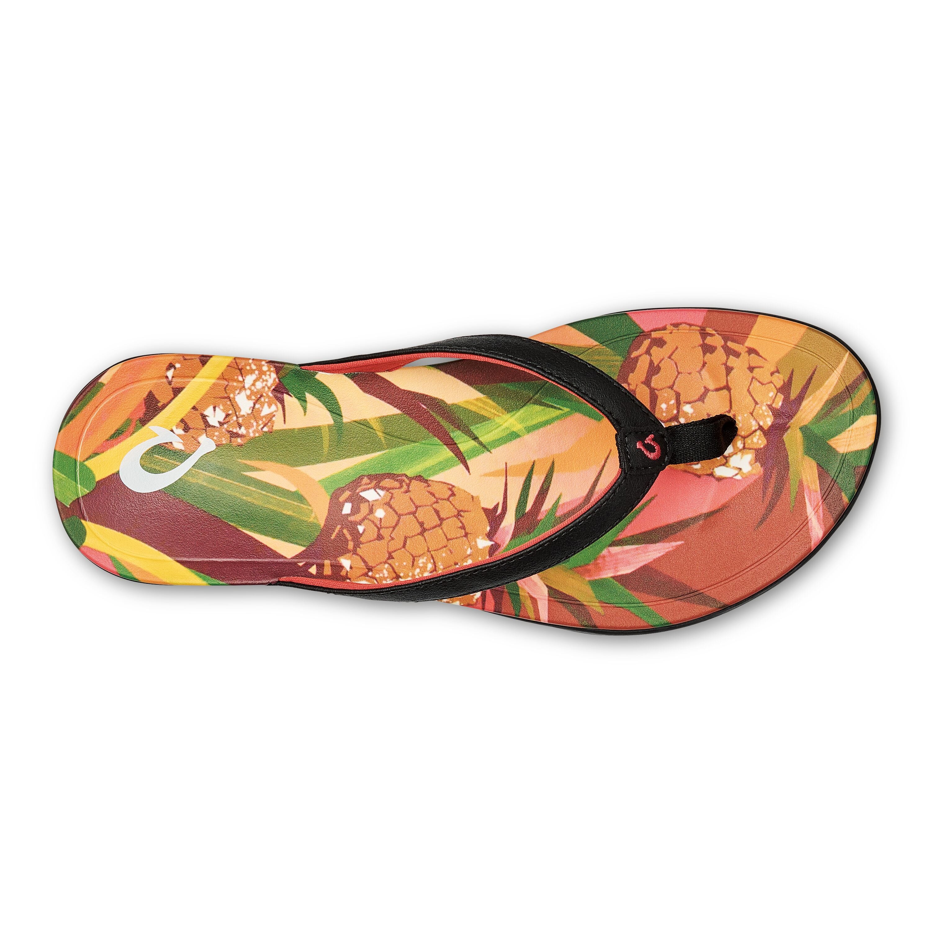 OLUKAI WOMEN'S HO'OPIO HAU SANDAL - BLACK/PINEAPPLE