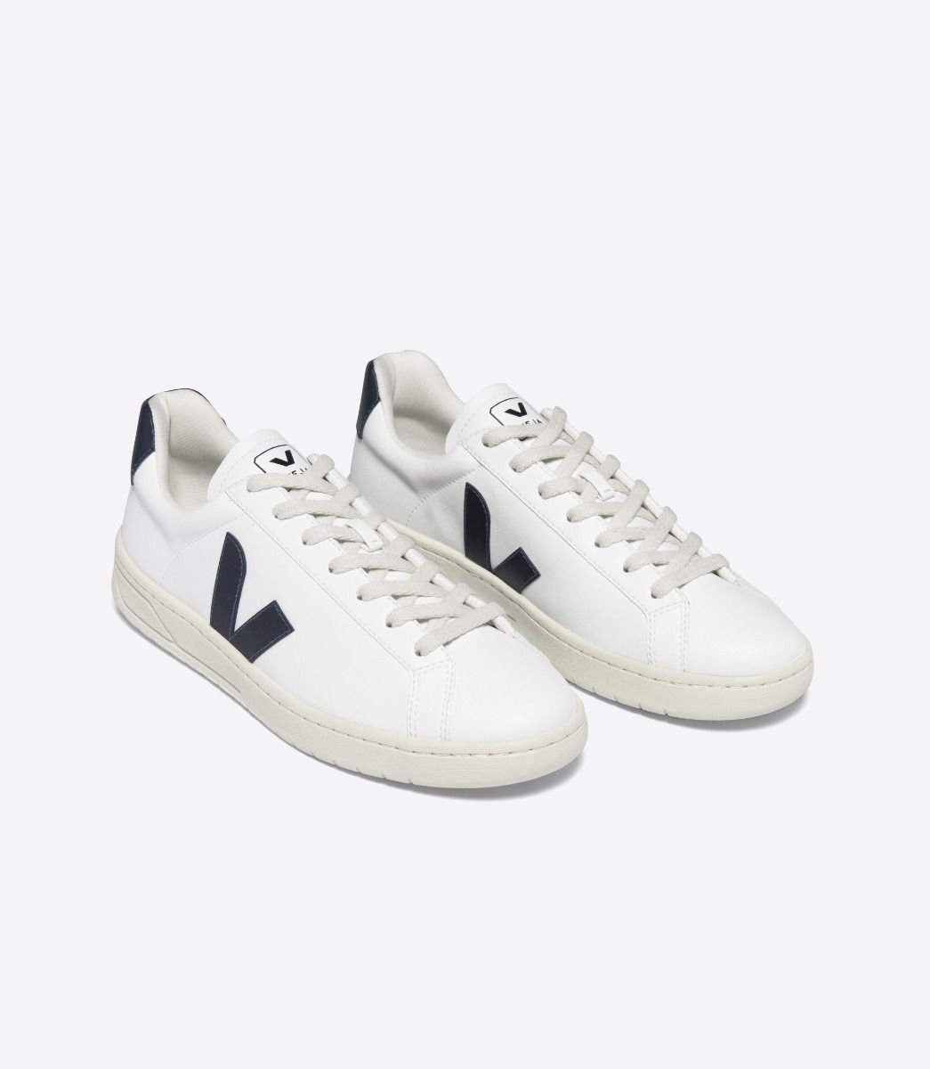 Urca CWL in White Nautico from Veja