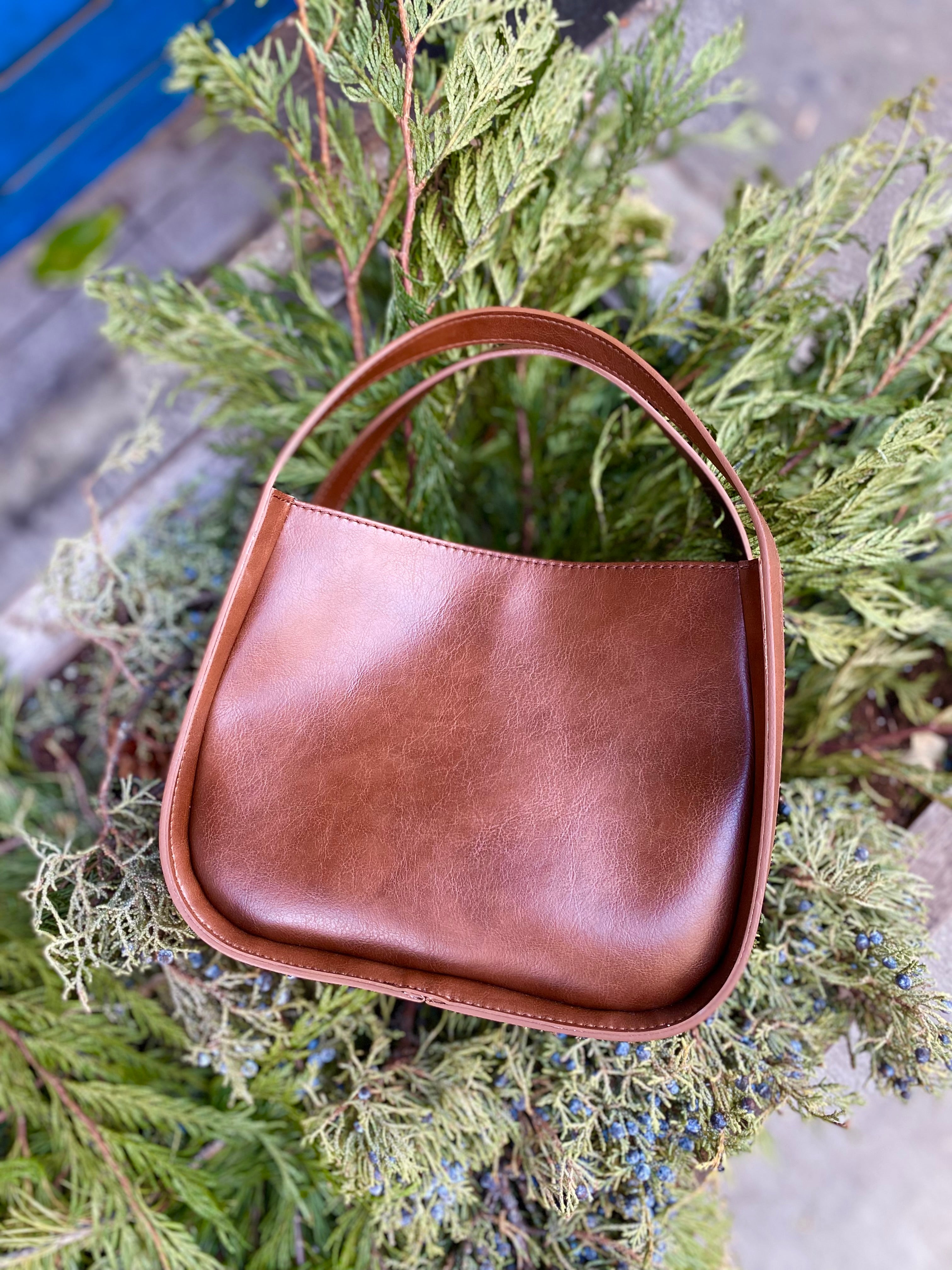 Elizabeth Handbag in Tan from Novacas