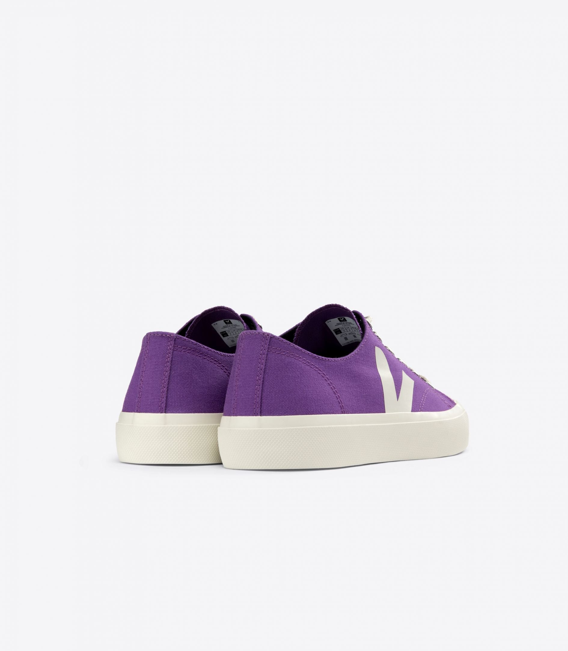 Wata II Low Canvas in Cosmos Pierre from Veja