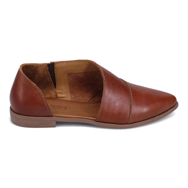 Bueno - Blake Flat - Tan