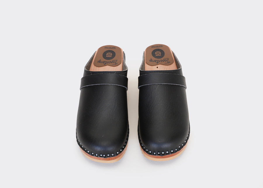 Da Vinci Clog in Black from Good Guys