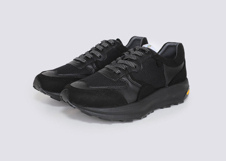 Baber-GV Sneaker in Black from Good Guys