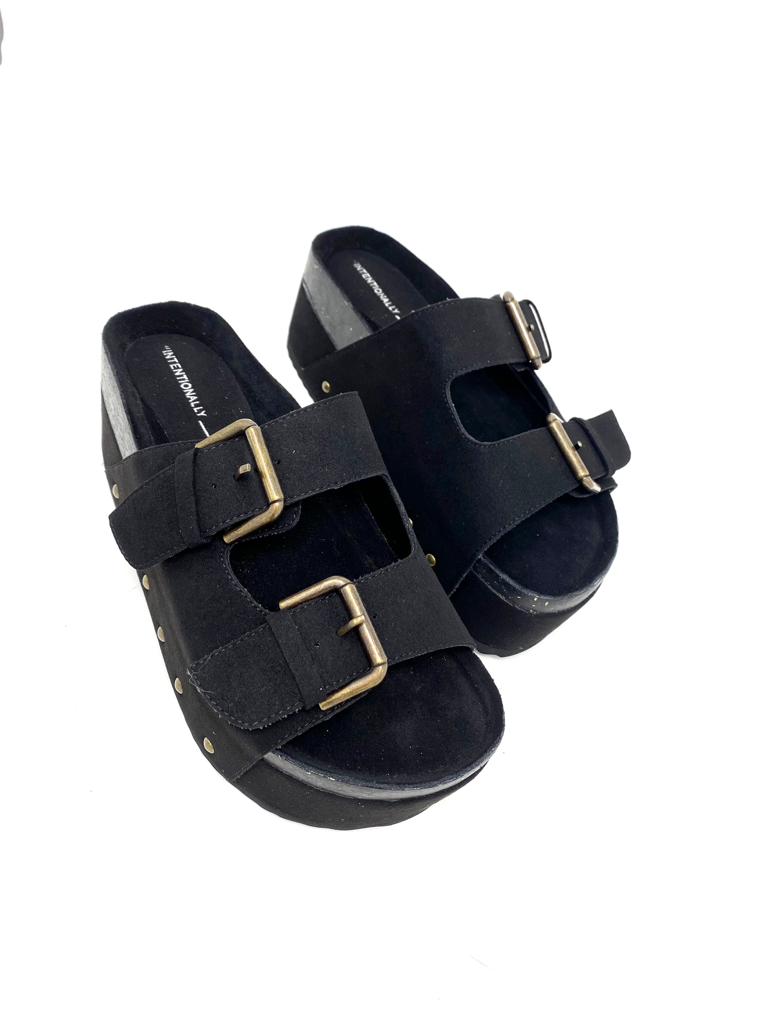 Cooper-2 Platform Sandal in Black from Intentionally Blank