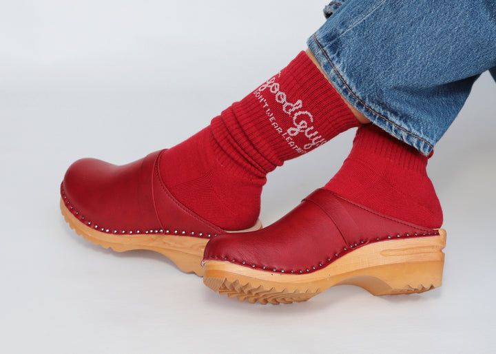 Da Vinci Clog in Red from Good Guys