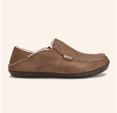 OLUKAI MEN'S MOLOA SLIPPER - TOFFEE/DARK WOOD